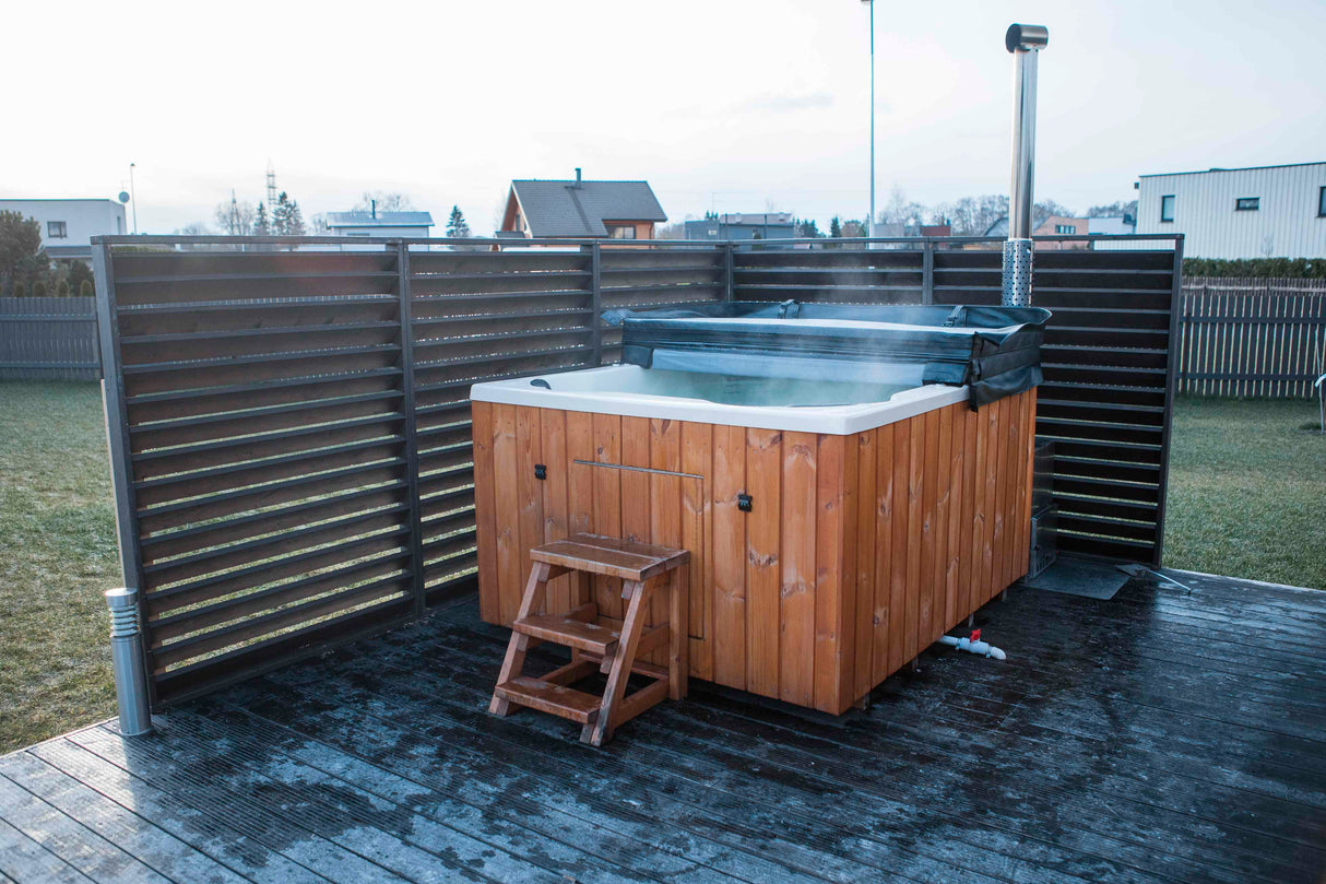 Original Quadro Hottub | HotTub mit Holzofen | für 6 Personen | 2.00 × 1.70 Meter