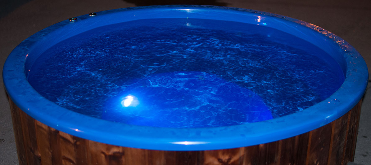 LED Lichtsystem mit 1 Spot für HotTub | GFK- und Holzfässer | by HotTubs24