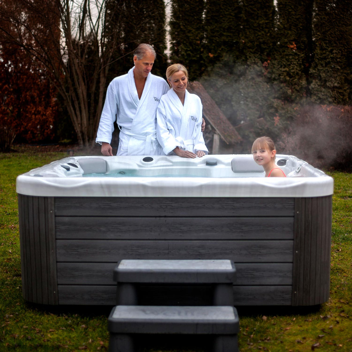 Wellis Pluto | 200 x 200 cm | Whirlpool Komplettset | 2 Liege- und 3 Sitzplätze