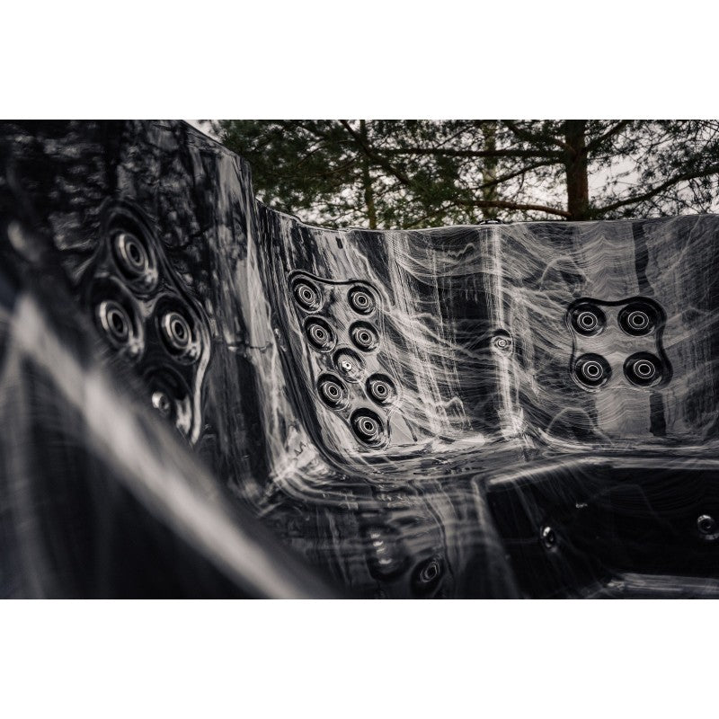 Premium Hot Tub Black Line | 220 x 220 cm | Acryl Wanne mit WPC-Verkleidung