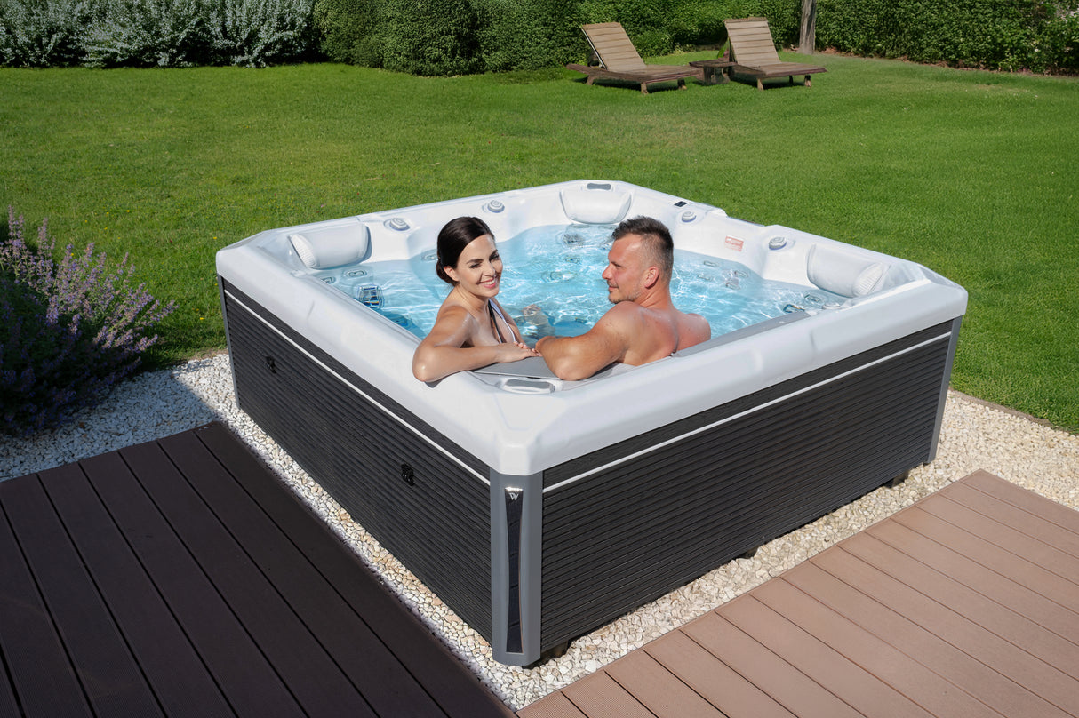 Wellis Makalu Life Essential | 215 x 215 cm | Premium Whirlpool Komplettset | 2 Liege- und 3 Sitzplätze