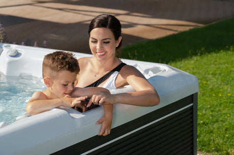Wellis Makalu Life Essential | 215 x 215 cm | Premium Whirlpool Komplettset | 2 Liege- und 3 Sitzplätze