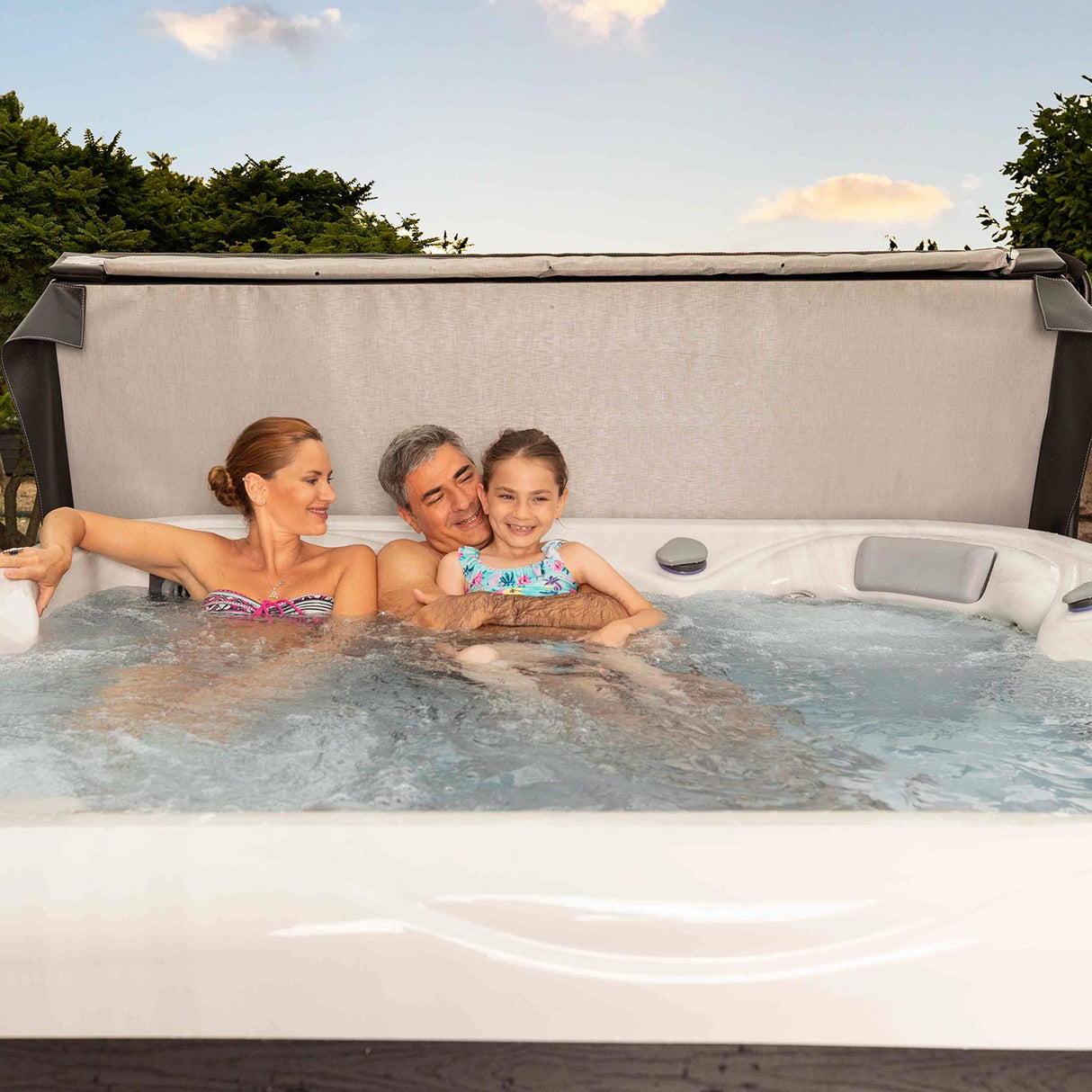 Wellis Venus | 215 x 215 cm | Whirlpool Komplettset | 1 Liege- und 5 Sitzplätze