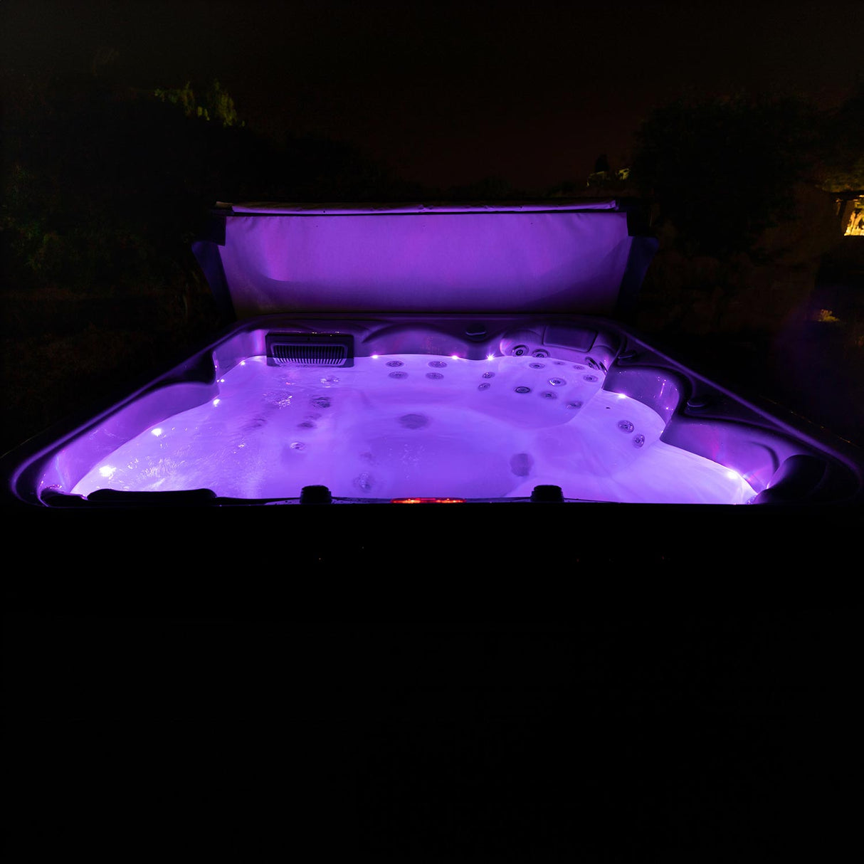 Wellis Venus | 215 x 215 cm | Whirlpool Komplettset | 1 Liege- und 5 Sitzplätze