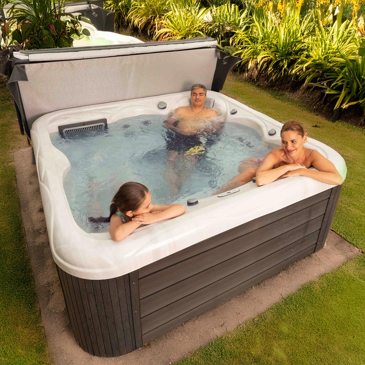 Wellis Venus | 215 x 215 cm | Whirlpool Komplettset | 1 Liege- und 5 Sitzplätze